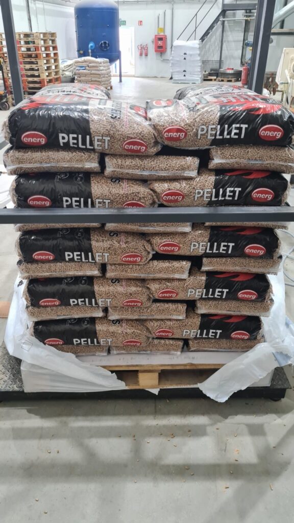 Pellet drzewny ENERG ENplus A1 – 975 kg – zdjęcie 1