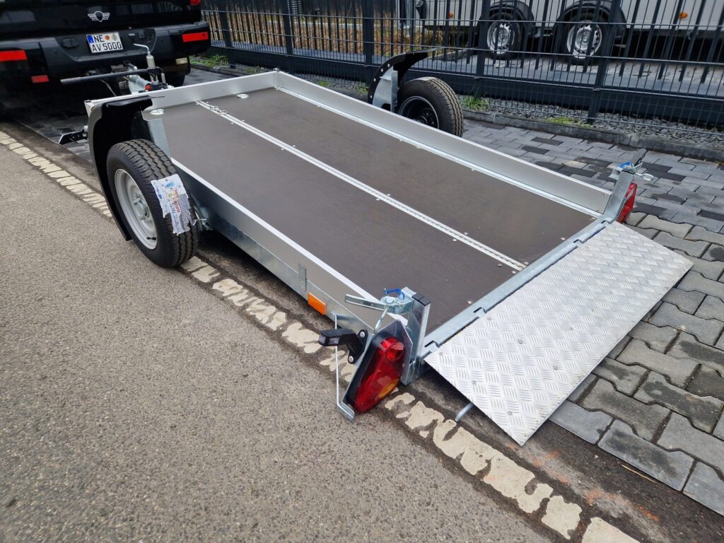 EasyLift M 300×160 cm, hydraulicznie opuszczana, 1350 kg – zdjęcie 3