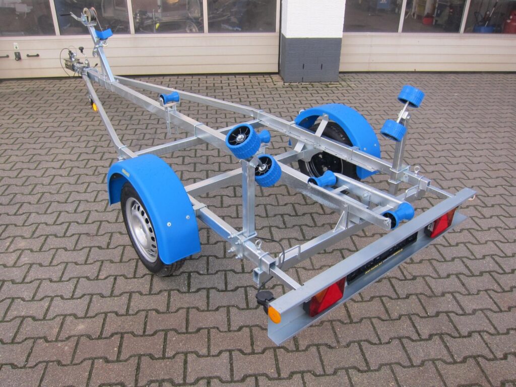 Neptun Navy N7-17 do łodzi, 750 kg – zdjęcie 1