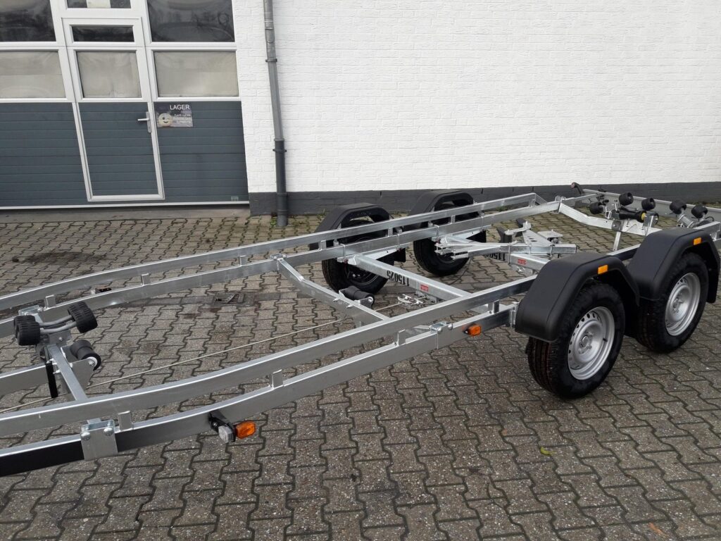 Brenderup Premium 242500 TB SR do łodzi 7,2 m, 2500 kg – zdjęcie 2