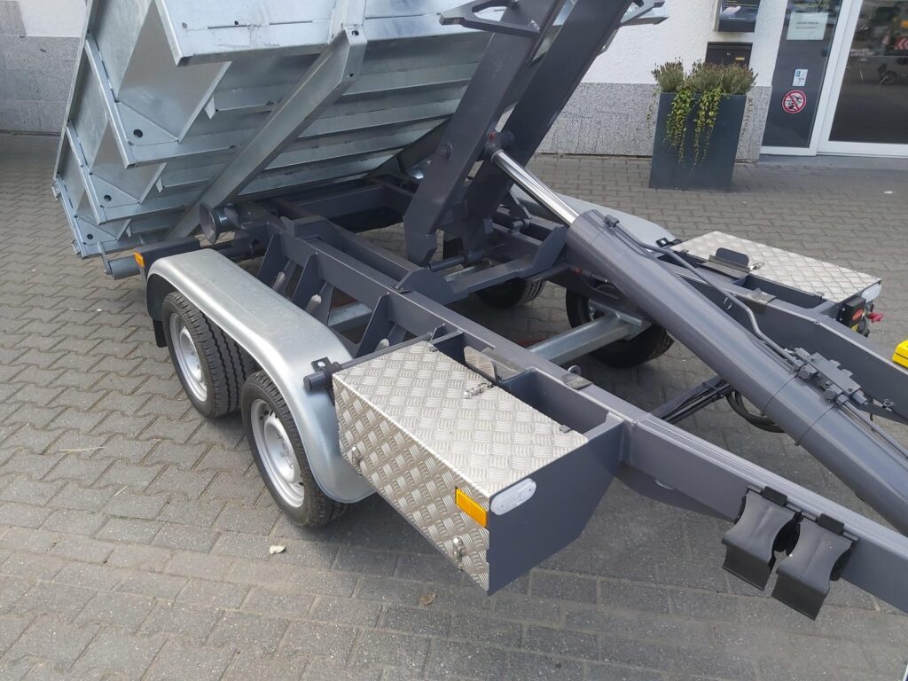 Vezeko KONOS 3500 z systemem hakowym i kontenerem 3500 kg – zdjęcie 5