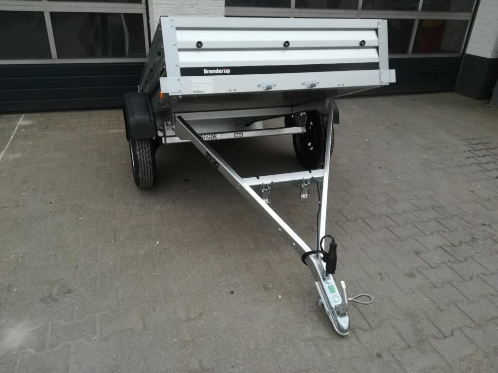 Brenderup 1205 S UB 204×116×35 cm, składany dyszel, 750 kg – zdjęcie 2