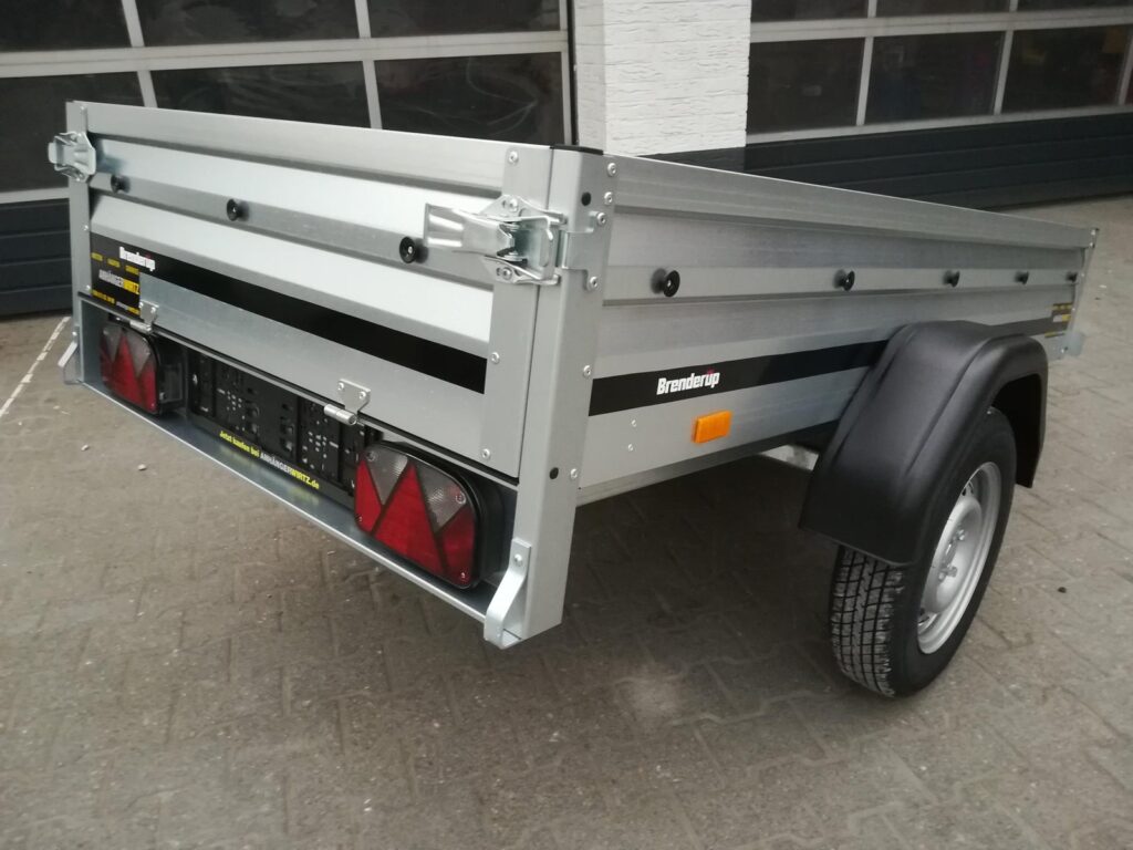 Brenderup 1205 S UB 204×116×35 cm, składany dyszel, 750 kg – zdjęcie 4
