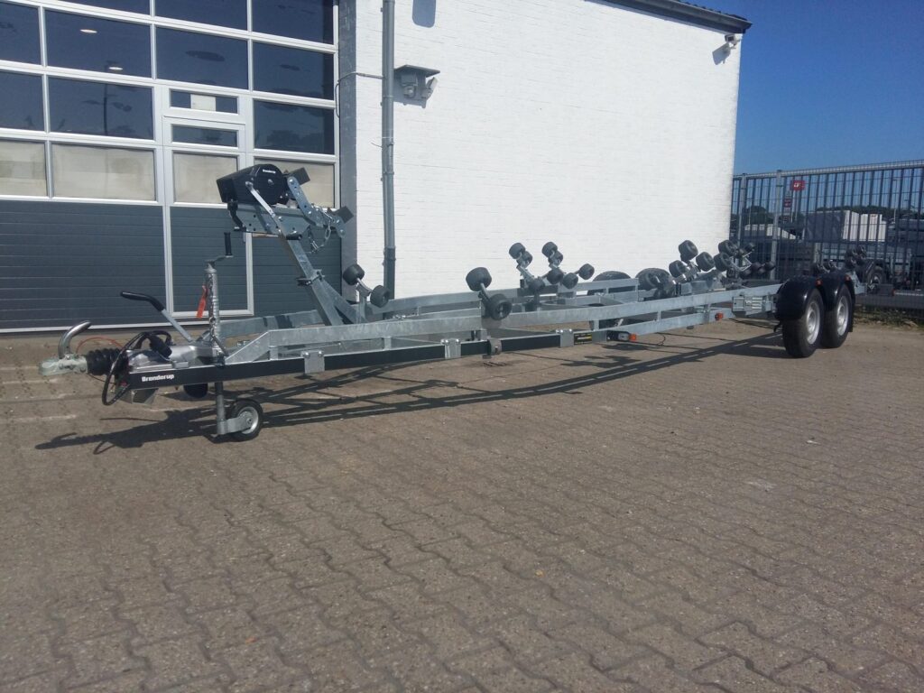 Brenderup 303500 X TB SR X-Line do łodzi 9 m, 3500 kg – zdjęcie 4