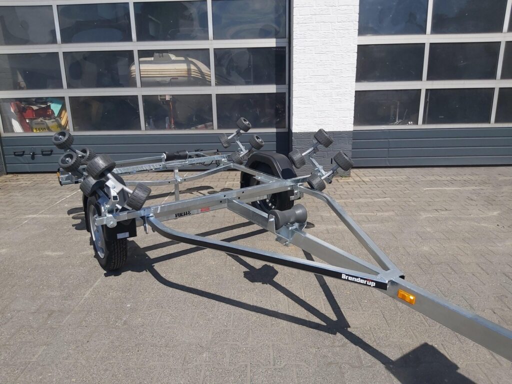 Brenderup 150600UB RBX do pontonów 4,6 m, 600 kg – zdjęcie 4