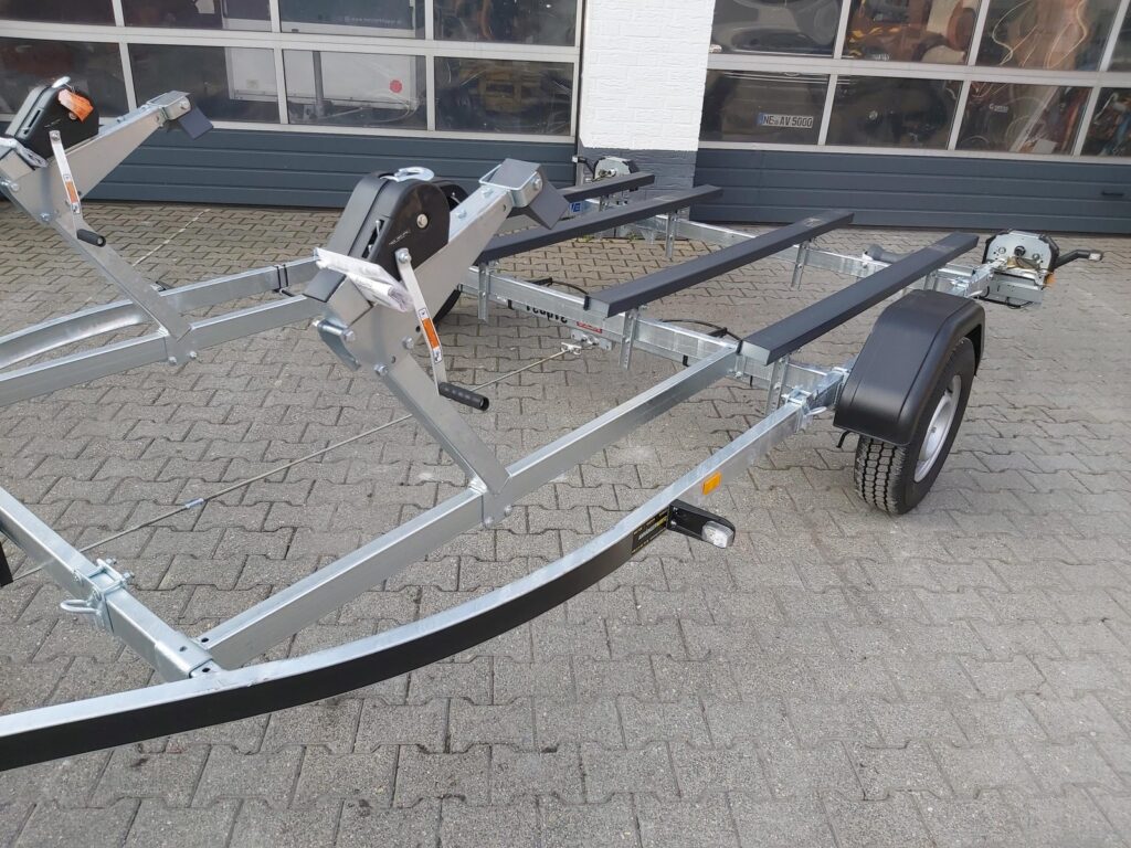 Brenderup PWC21200BRA X-Line na dwa skutery wodne, 1200 kg – zdjęcie 3