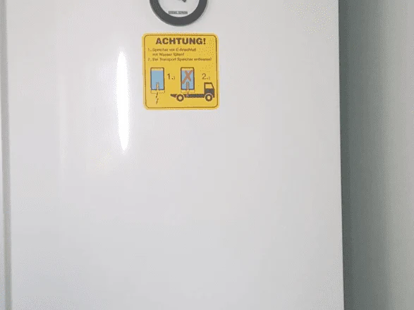 Kontener sanitarny 10-stopowy z WC, prysznicem i pisuarem – zdjęcie 2
