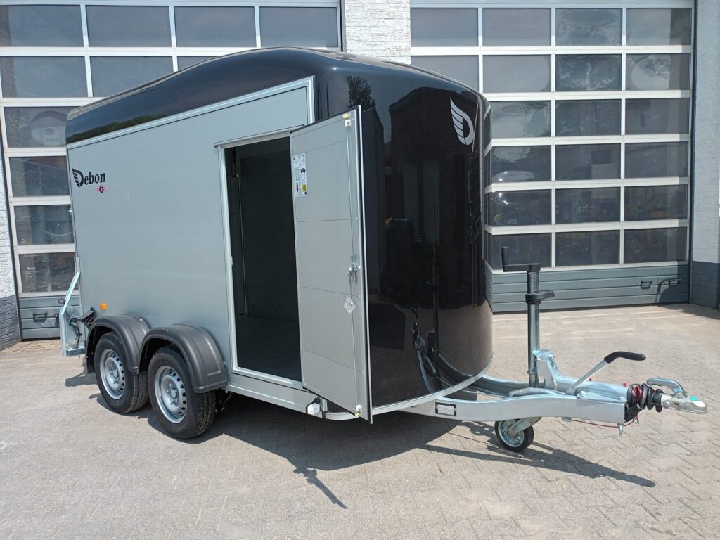 Debon Cargo Roadster 500+ 312×167×199 cm, czarna, 2600 kg – przyczepa szkoleniowa – zdjęcie 2