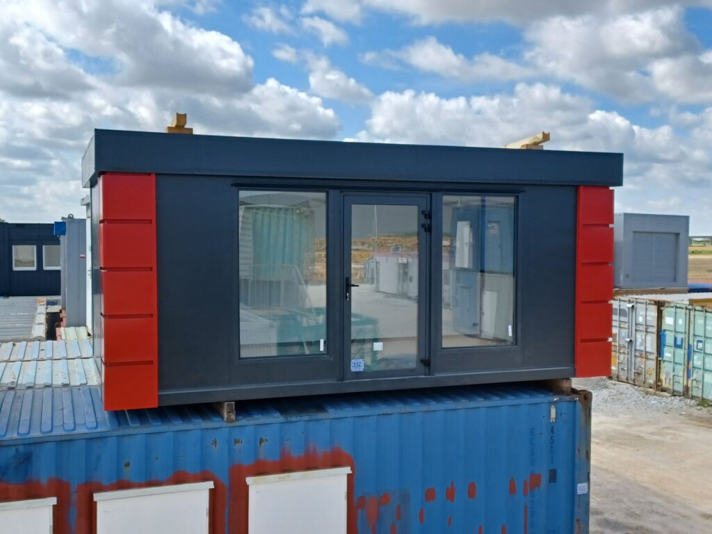 Pawilon handlowo-biurowy Open Space z witryną 3 × 6 m – zdjęcie 3