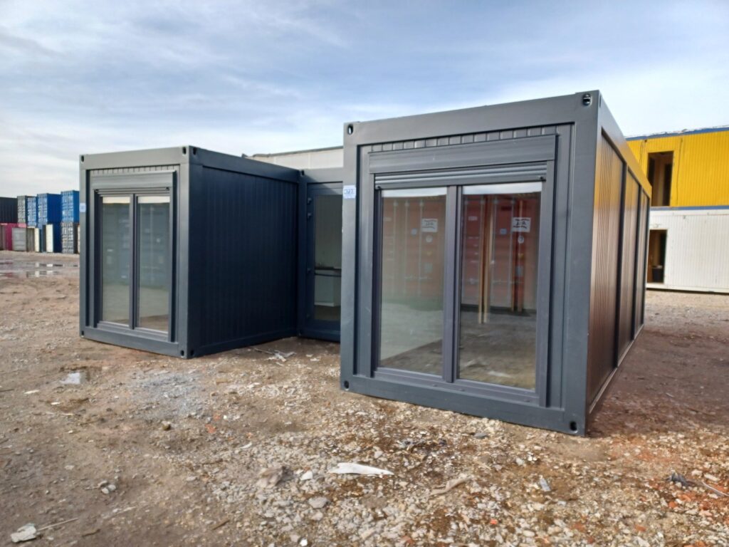 Zestaw kontenerowy TRIO z łazienką i klimatyzacją 51,65 m² – zdjęcie 1