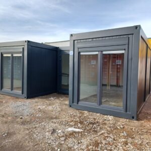 Zestaw kontenerowy TRIO z łazienką i klimatyzacją 51,65 m²