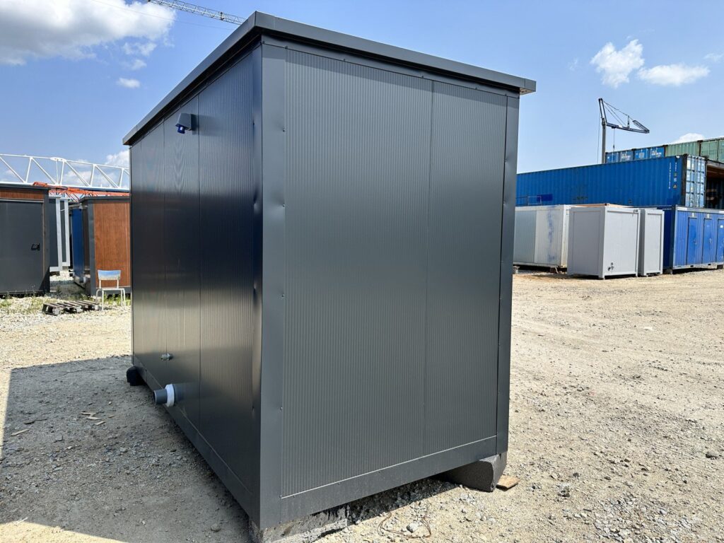 Kontener sanitarny 3 kabiny – WC, WC z pisuarem i prysznic – zdjęcie 5