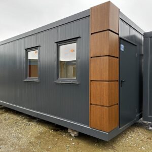 Nowy pawilon biurowy 3 × 6 m z dodatkowym pomieszczeniem