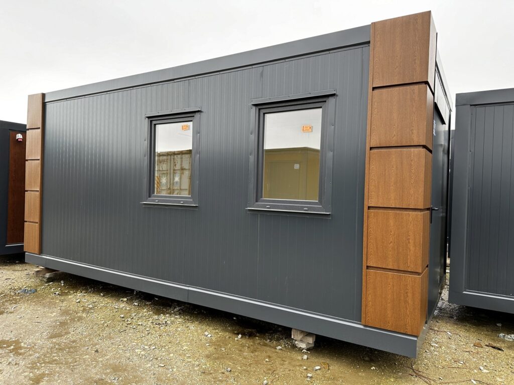 Nowy pawilon biurowy 3 × 6 m z dodatkowym pomieszczeniem – zdjęcie 2