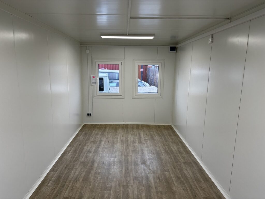 Nowy pawilon biurowy 6 × 3 m z WC – zdjęcie 4
