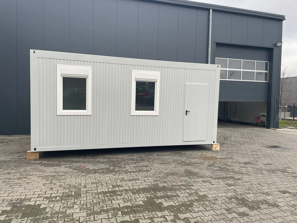 Izolowany kontener biurowy 6,75 × 2,42 m – zdjęcie 3