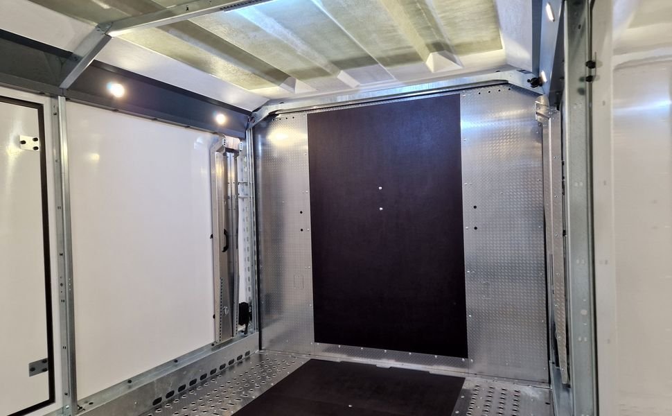 Brian James Trailers Race Transporter 5 biały – zdjęcie 3