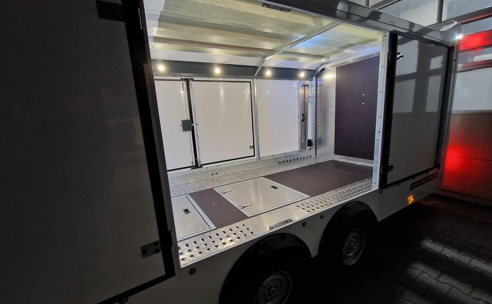 Brian James Trailers Race Transporter 5 biały – zdjęcie 5