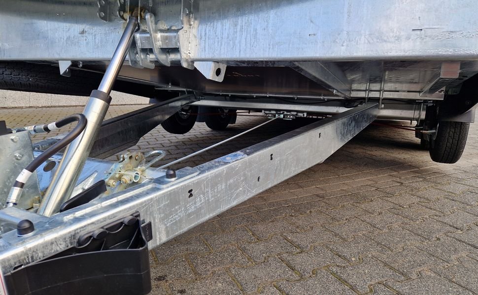 BJT Race Shuttle 2 430×195×160 cm, uchylna, 2600 kg – zdjęcie 5