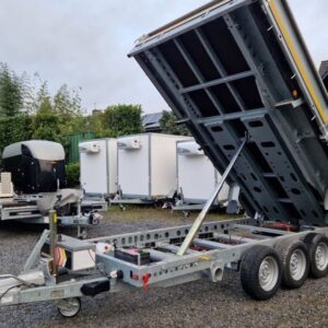 Brian James CarGO Tipper 2 360×195×30 cm, wywrotka elektryczna Tridem, 3500 kg