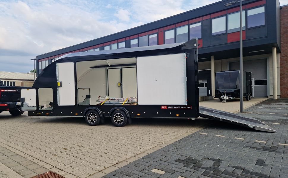 BJT Race Sport 550×210×188 cm, czarna, 3500 kg – zdjęcie 3