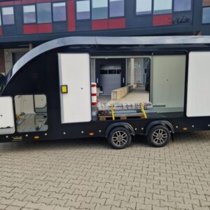 BJT Race Sport 550×210×188 cm, czarna, 3500 kg
