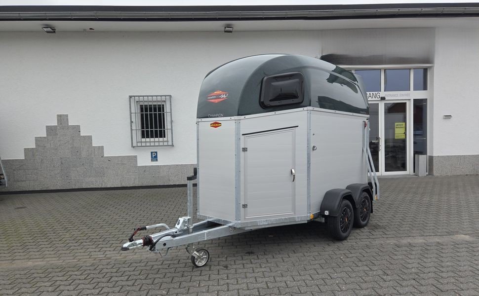 Böckmann Champion Esprit C Green, 2 konie, 2400 kg – zdjęcie 1