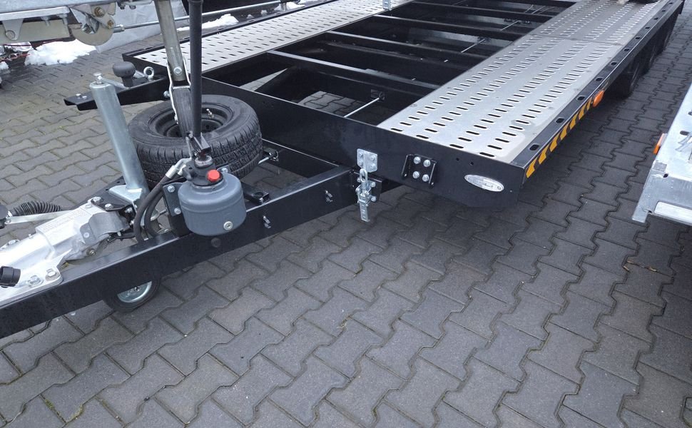 Cartrailer Expert 3560 Easyload Black 600×216 cm 3500 kg – zdjęcie 2