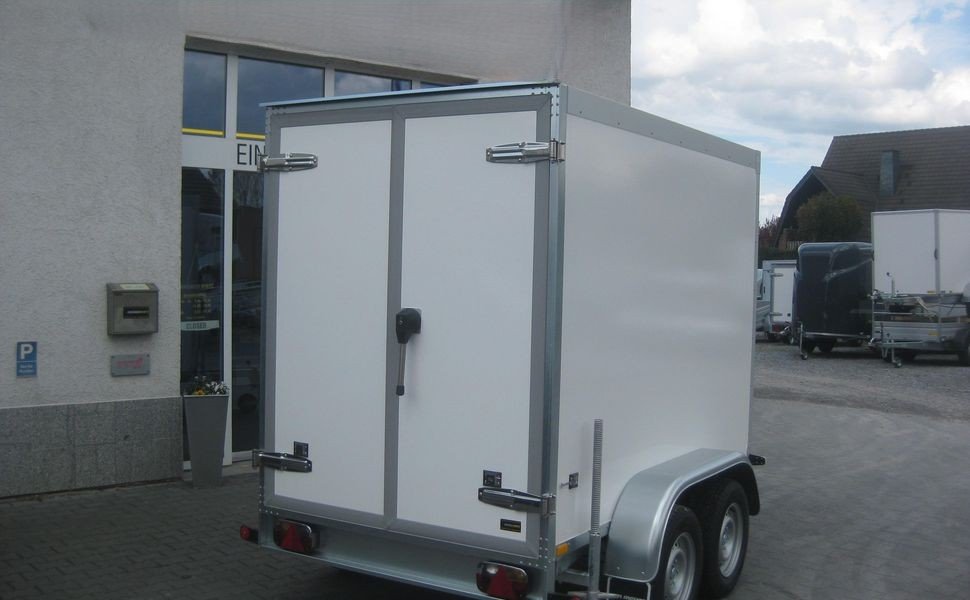 WM Meyer AZKF 2025/145 chłodnicza 243x144x180 cm 2000 kg – zdjęcie 2