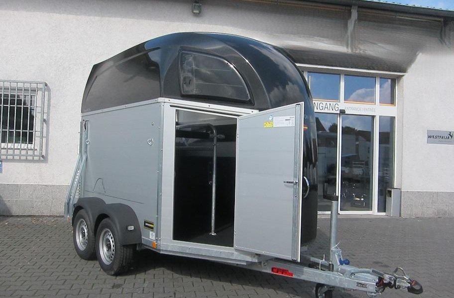 Böckmann Champion R Blackline, 2 konie, 2400 kg – zdjęcie 3