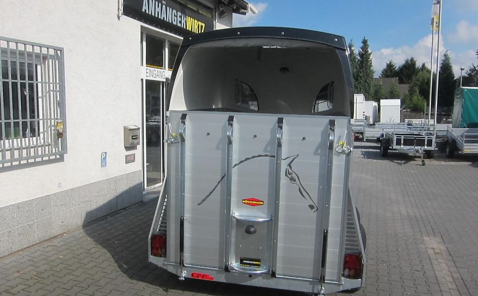 Böckmann Champion R Blackline, 2 konie, 2400 kg – zdjęcie 5