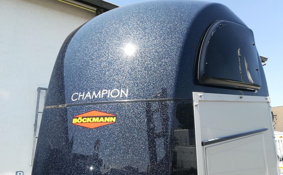Böckmann Champion R Blueline, 2 konie, 2400 kg – zdjęcie 2