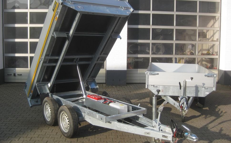 Eduard Heckkipper 260×150×30 cm, wywrotka elektryczna z radiem, 2000 kg – zdjęcie 3