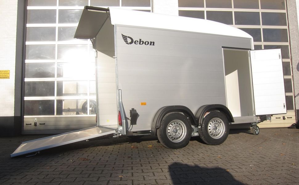 Debon Cargo Roadster 500+ 312×167×199 cm, biała, 2600 kg – przyczepa szkoleniowa – zdjęcie 3
