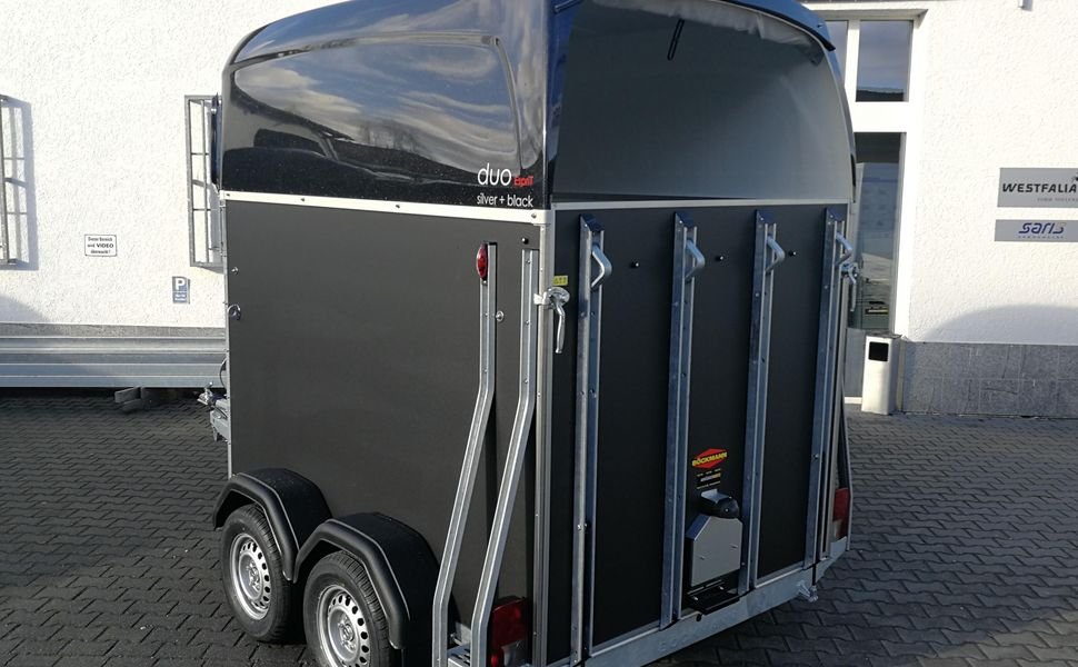 Böckmann Duo Esprit Silver Black z siodlarnią, 2400 kg – zdjęcie 4