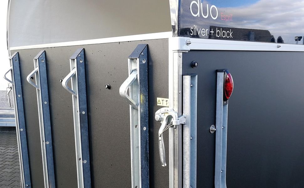 Böckmann Duo Esprit Silver Black z siodlarnią, 2400 kg – zdjęcie 5