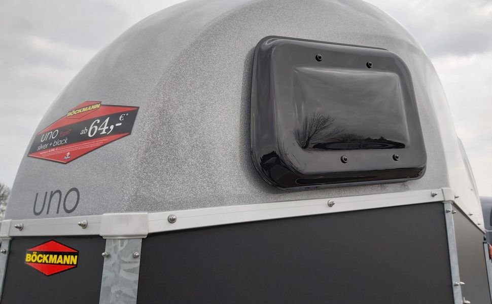 Böckmann Uno Esprit Silver 2023, 1 koń, 1600 kg – zdjęcie 3