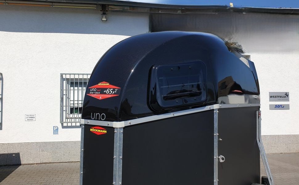 Böckmann Uno Esprit Black 2026, 1 koń, 1600 kg – zdjęcie 2
