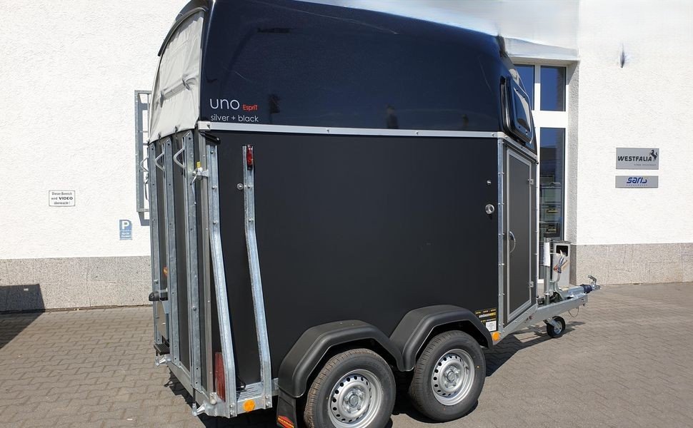 Böckmann Uno Esprit Black 2026, 1 koń, 1600 kg – zdjęcie 3