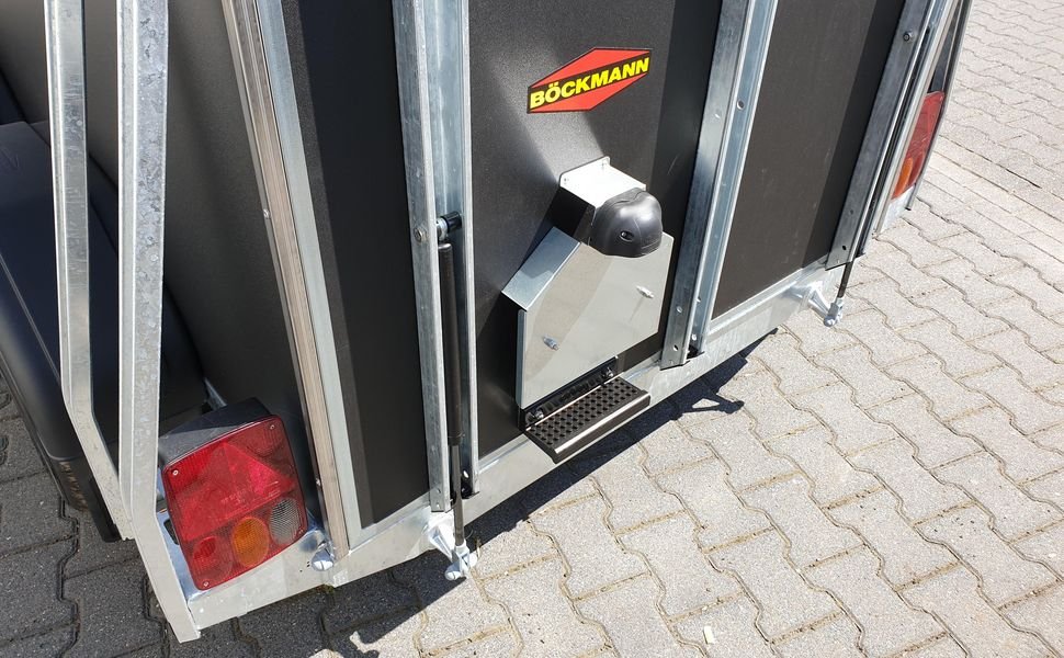 Böckmann Uno Esprit Black 2026, 1 koń, 1600 kg – zdjęcie 5