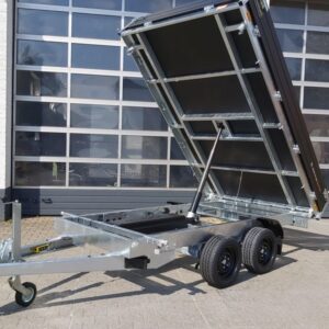 Saris K3 Black Edition 306×184×30 cm, wywrotka trójstronna elektryczna, 2700 kg