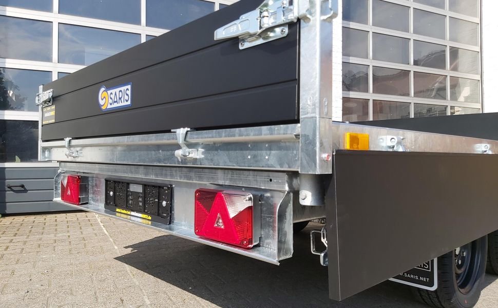 Saris K3 Black Edition 306×184×30 cm, wywrotka trójstronna elektryczna, 2700 kg – zdjęcie 5