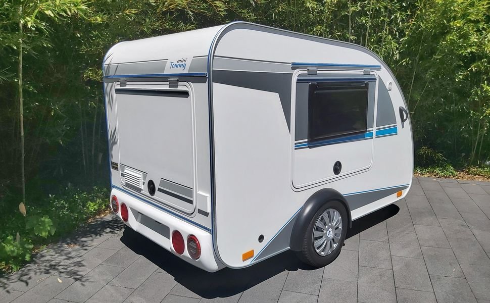 Mini Tommy TMC25 Basic V1 z kuchnią, 750 kg – zdjęcie 3