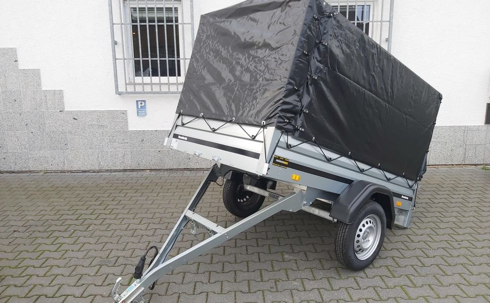 Brenderup 1205 S UB Blackline 204×116×117 cm z plandeką, 750 kg – zdjęcie 4