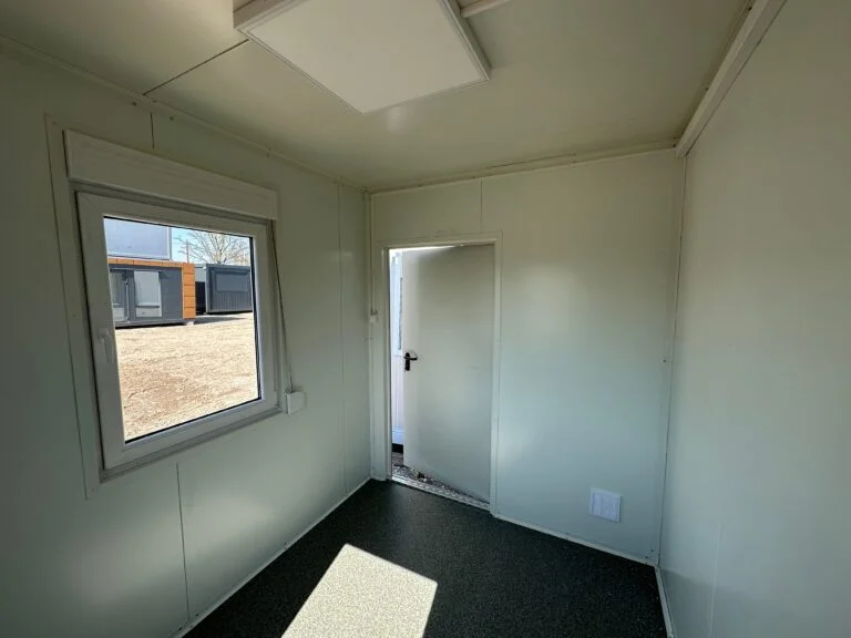 Kontener biurowy 3 × 2,44 m – 7,3 m² – zdjęcie 2